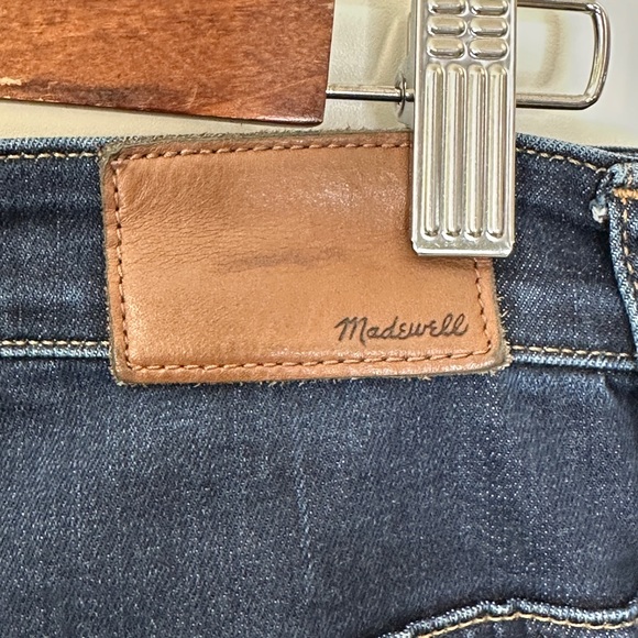 Madewell Curvy Cali Demi-Boot Jeans in Larkspur Wash: TENCEL Denim Size 31 - Picture 8 of 12